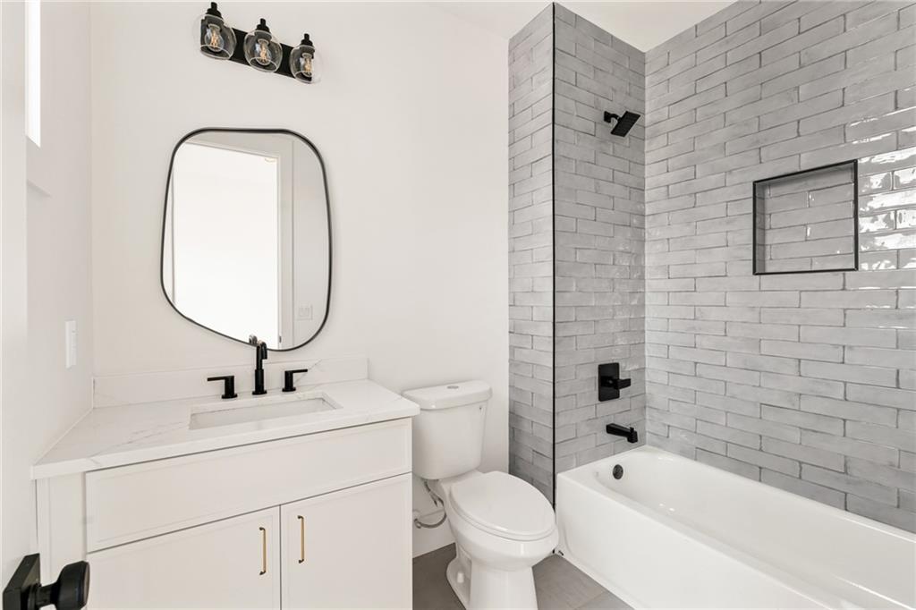 1779 Indiana Avenue NE