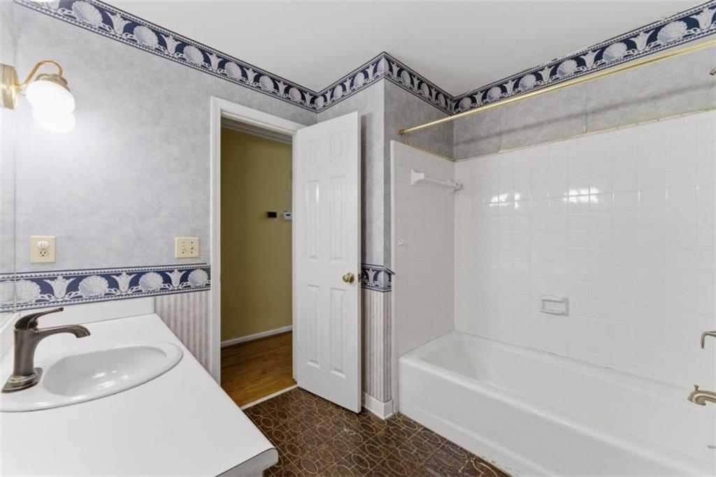 3439 Valley Vista Road