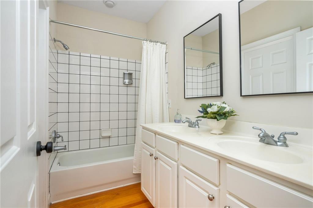 3230 Cates Avenue NE