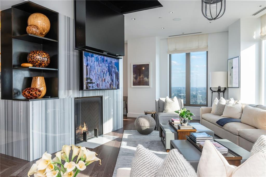 3376 Peachtree Road NE Unit PH51