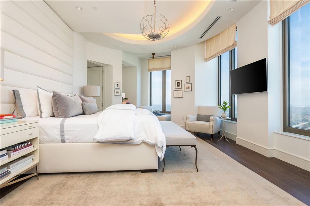 3376 Peachtree Road NE Unit PH51