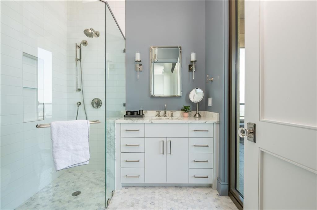 3376 Peachtree Road NE Unit PH51