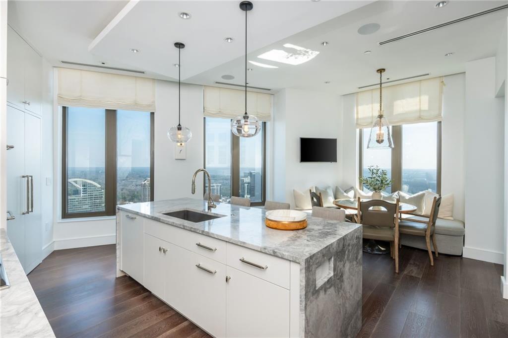 3376 Peachtree Road NE Unit PH51