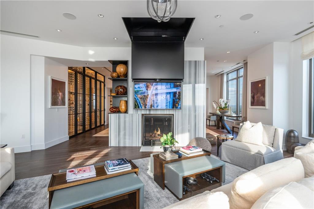 3376 Peachtree Road NE Unit PH51