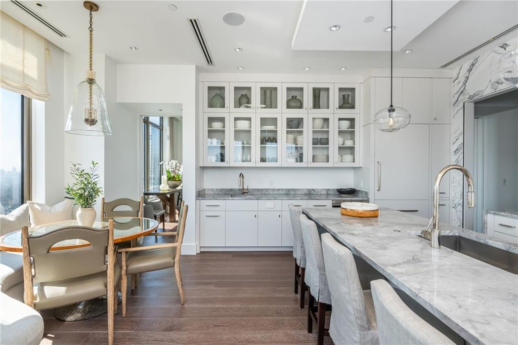 3376 Peachtree Road NE Unit PH51