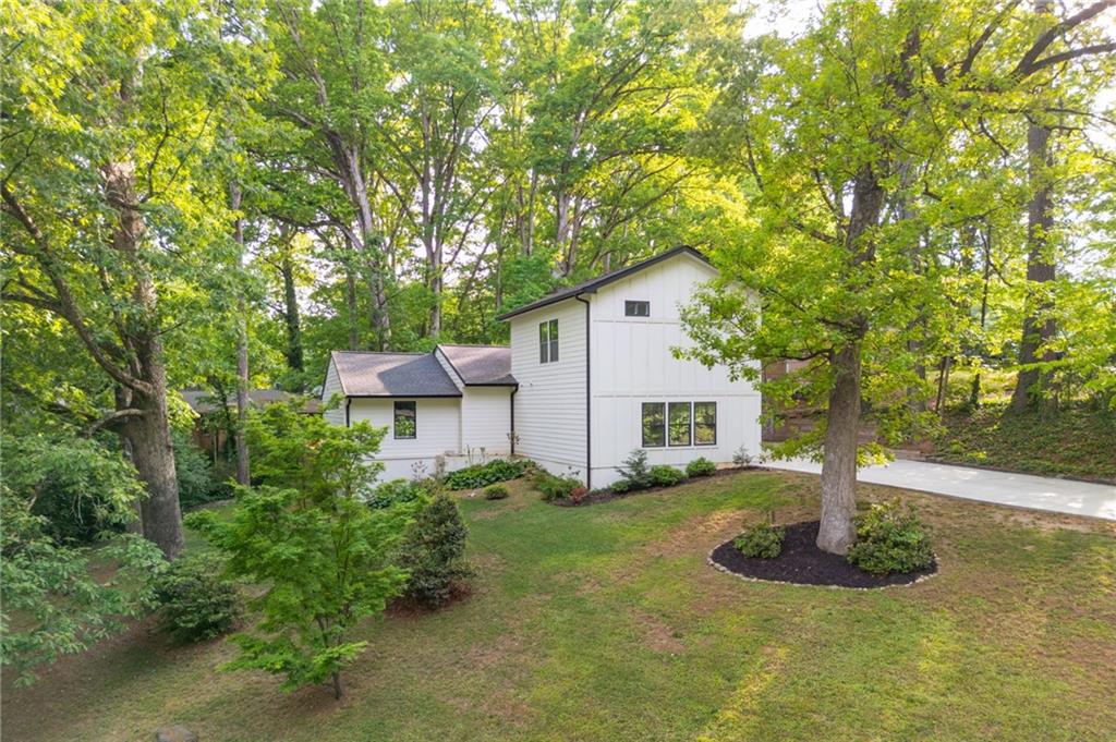 1461 Lively Ridge Road NE