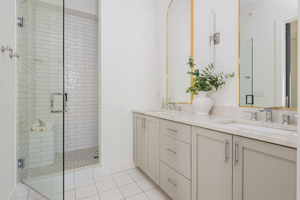 2347 Hosea L WIlliams Drive Unit 11