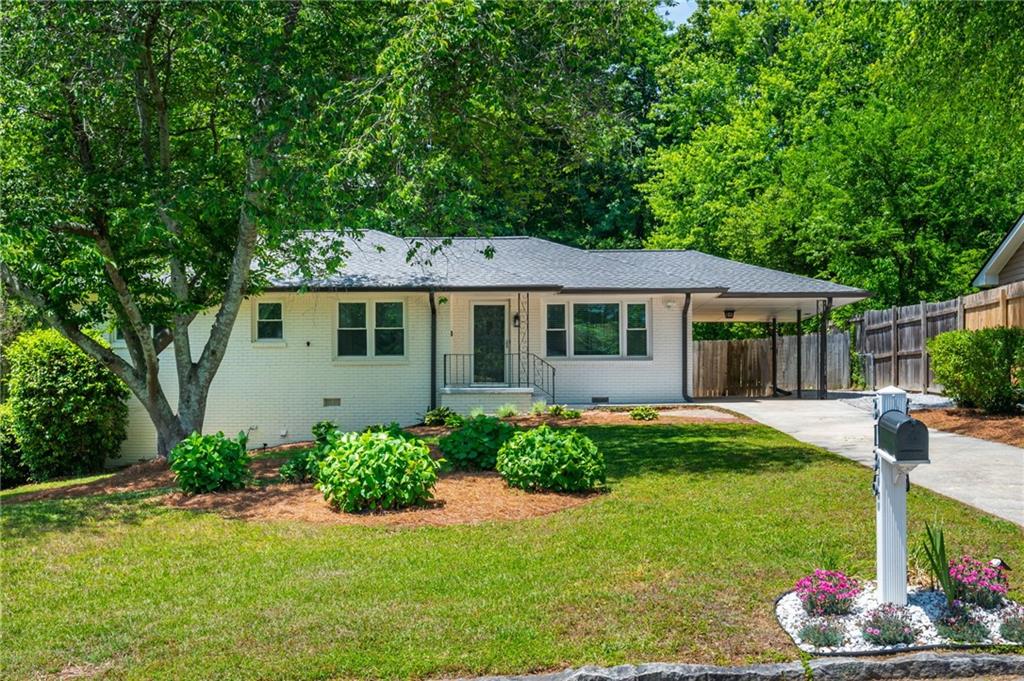 3136 Meadowood Lane