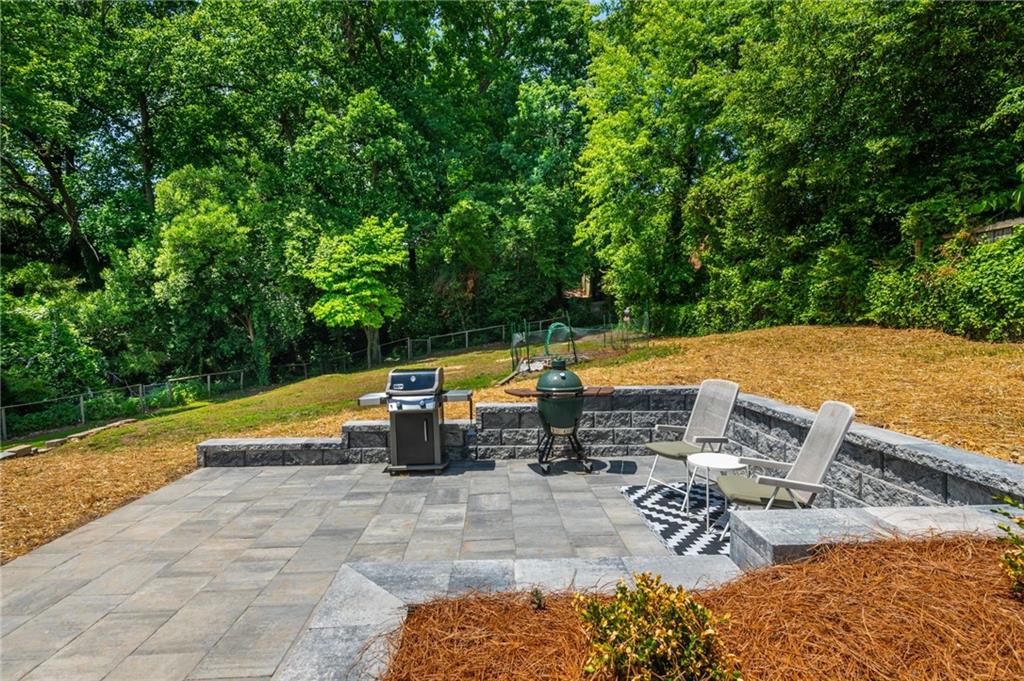 3136 Meadowood Lane
