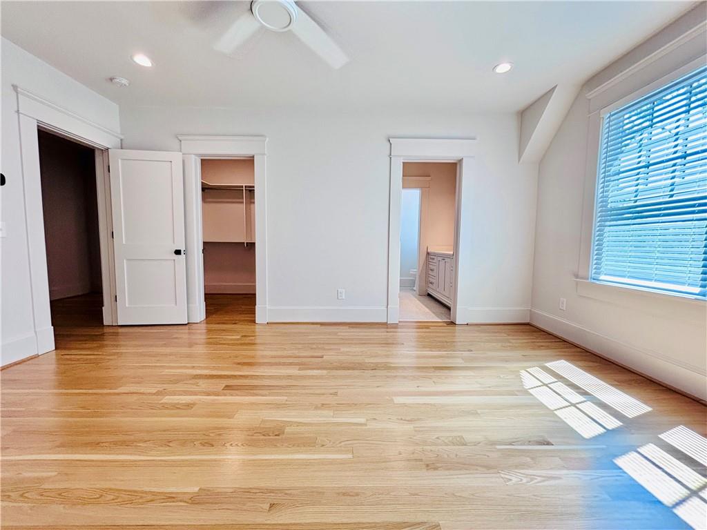 4 East Drive NE