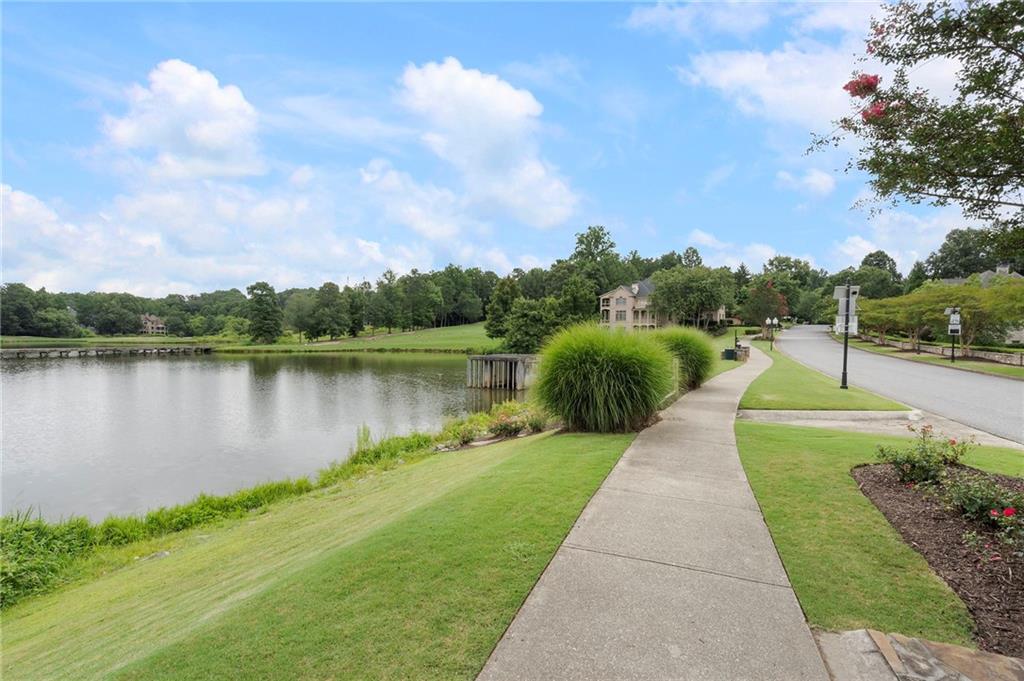 925 York Cove