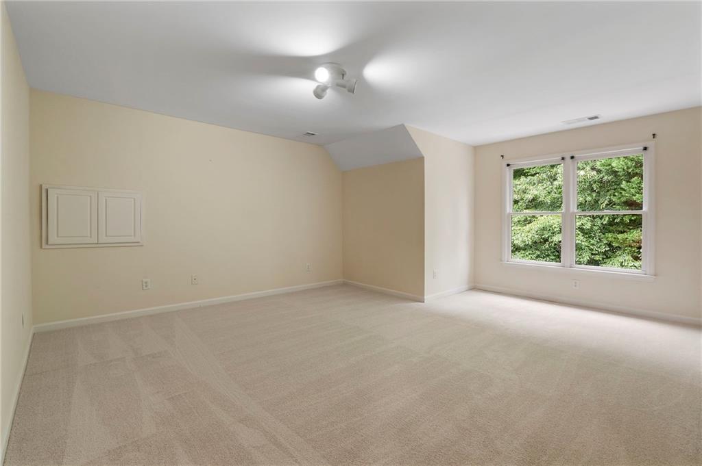 925 York Cove