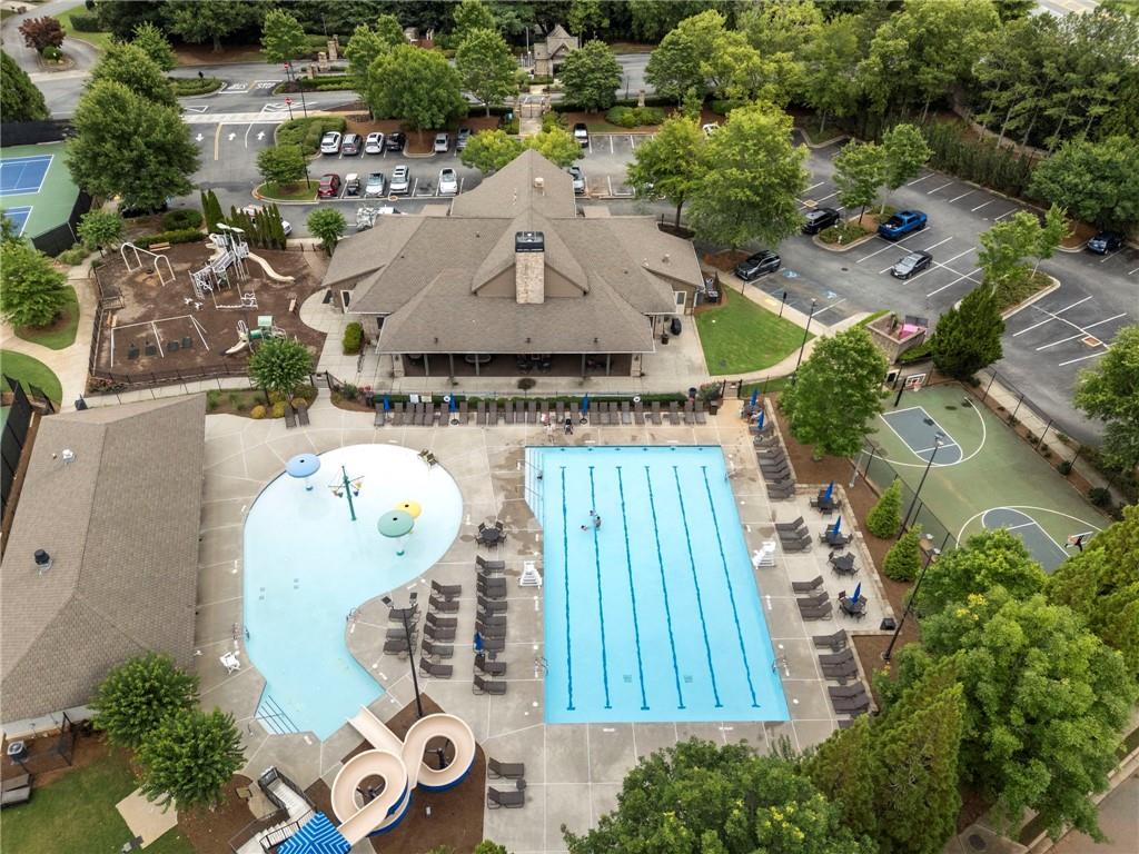 925 York Cove