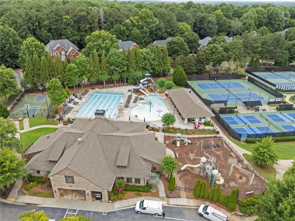925 York Cove