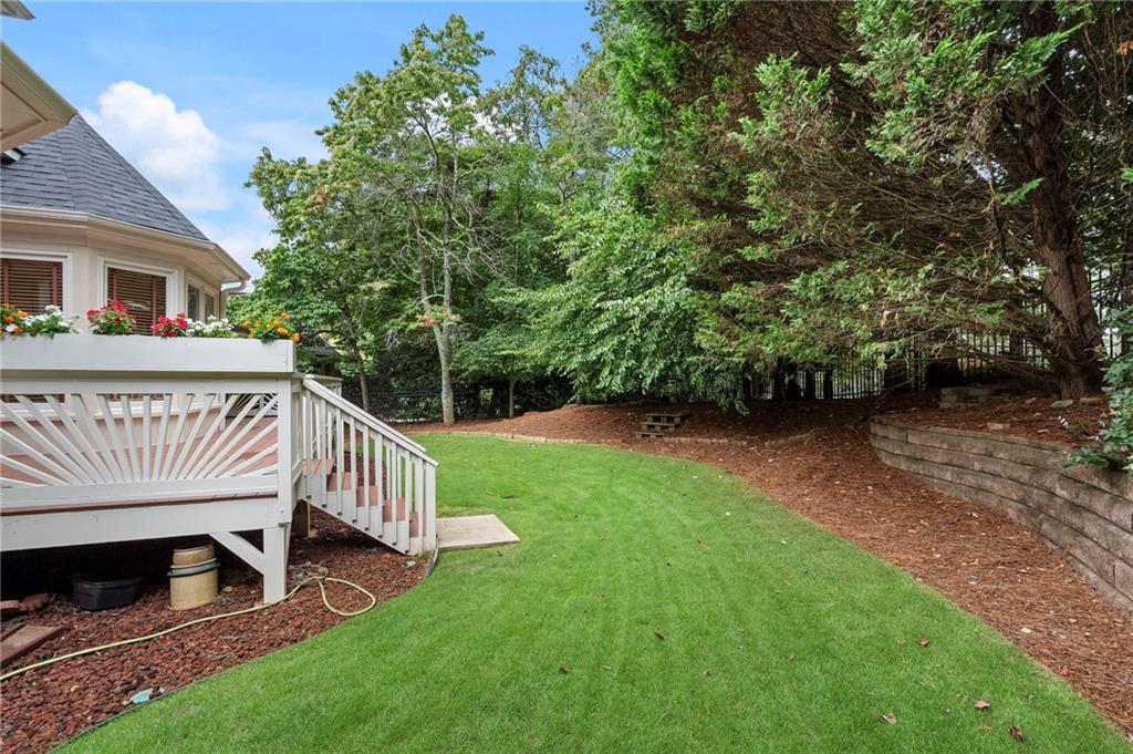 925 York Cove