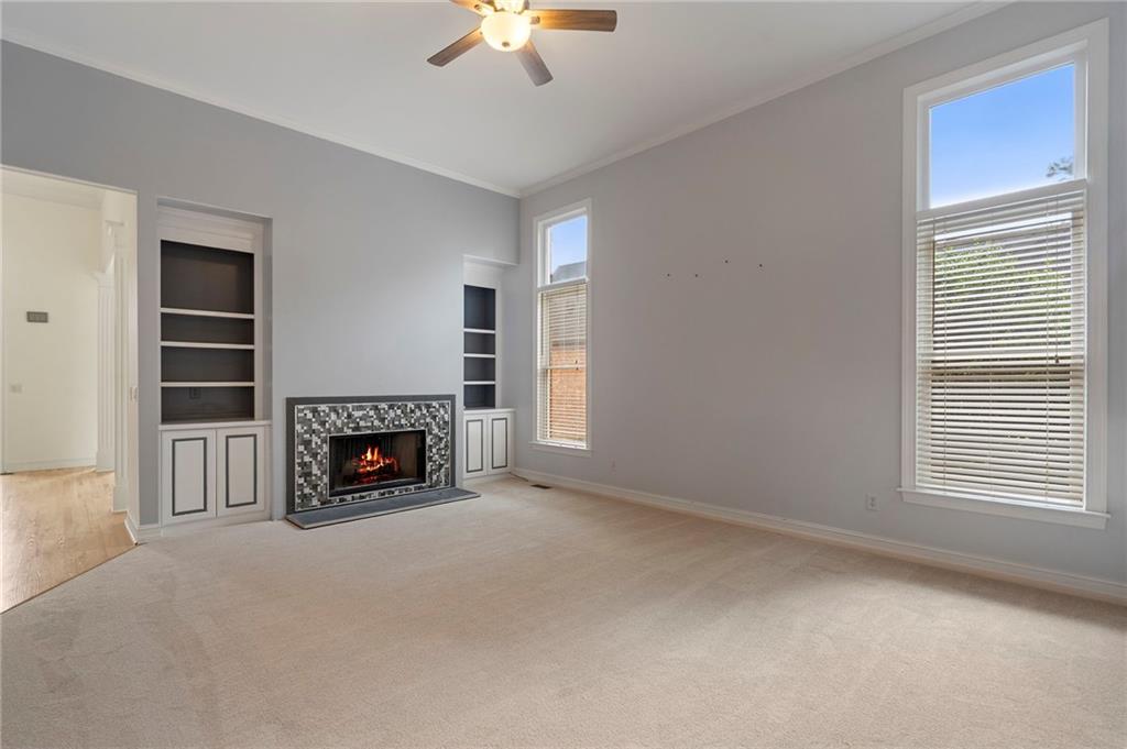 925 York Cove