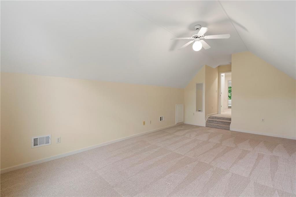 925 York Cove
