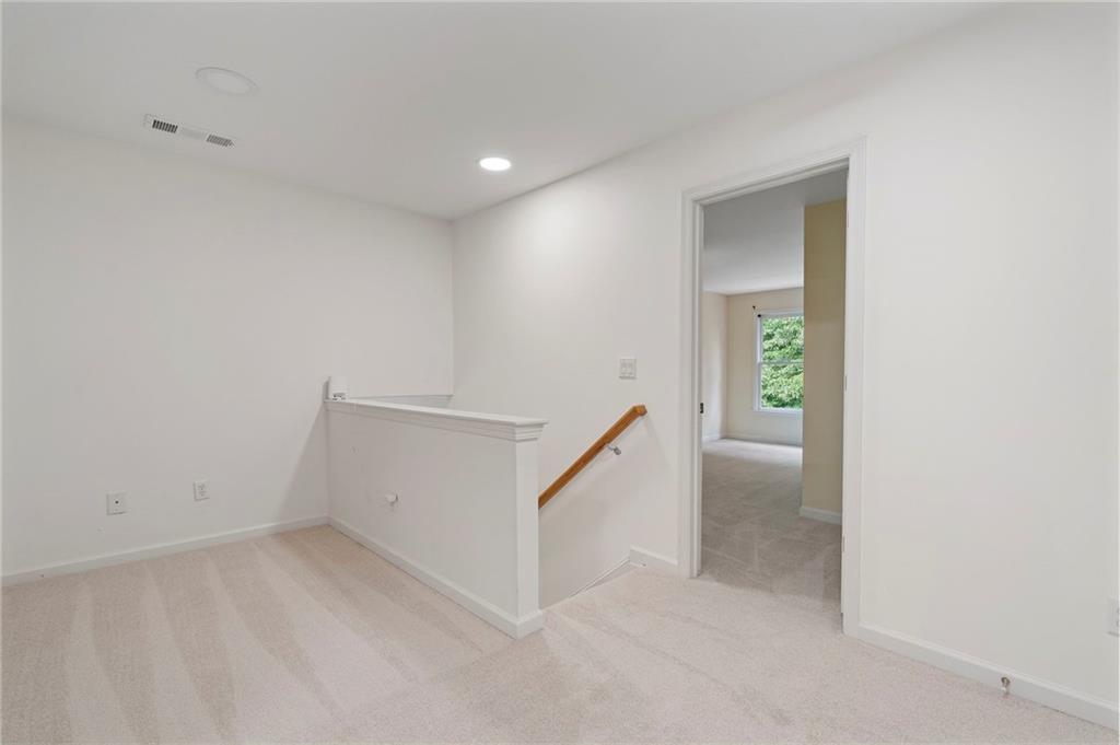 925 York Cove