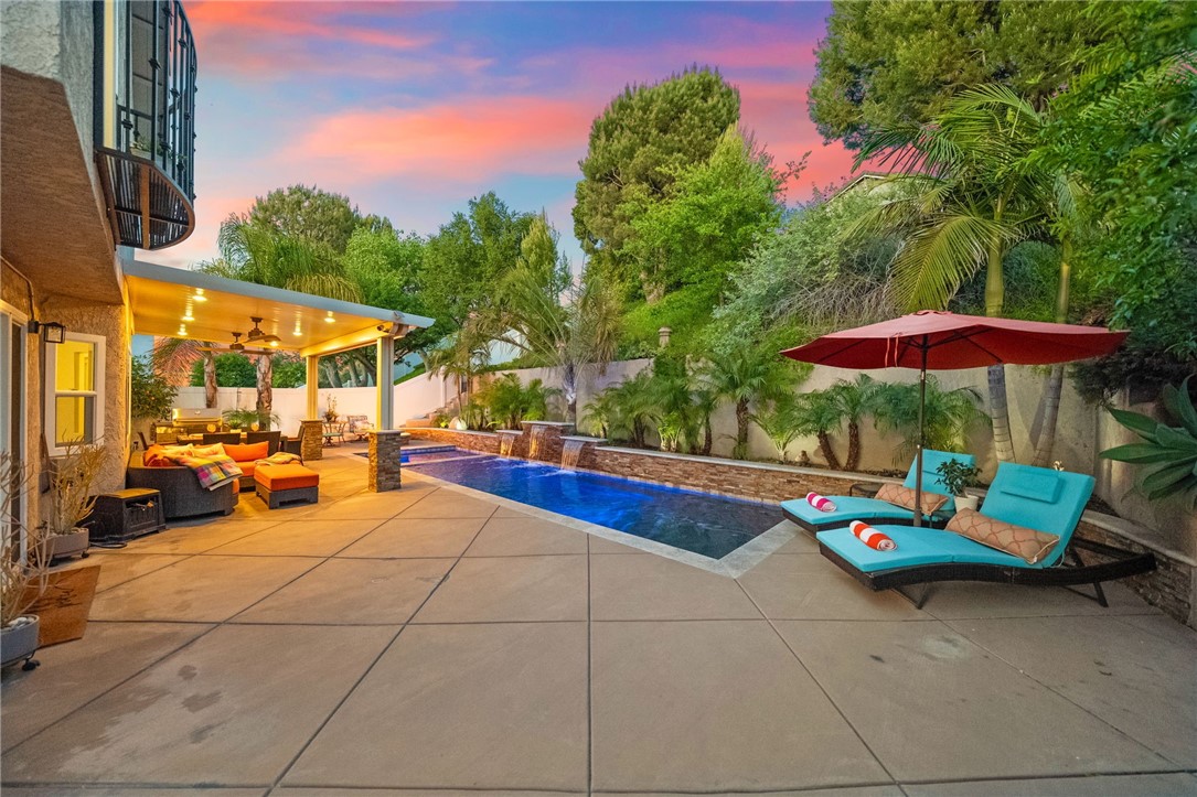 1043 Smoketree Drive