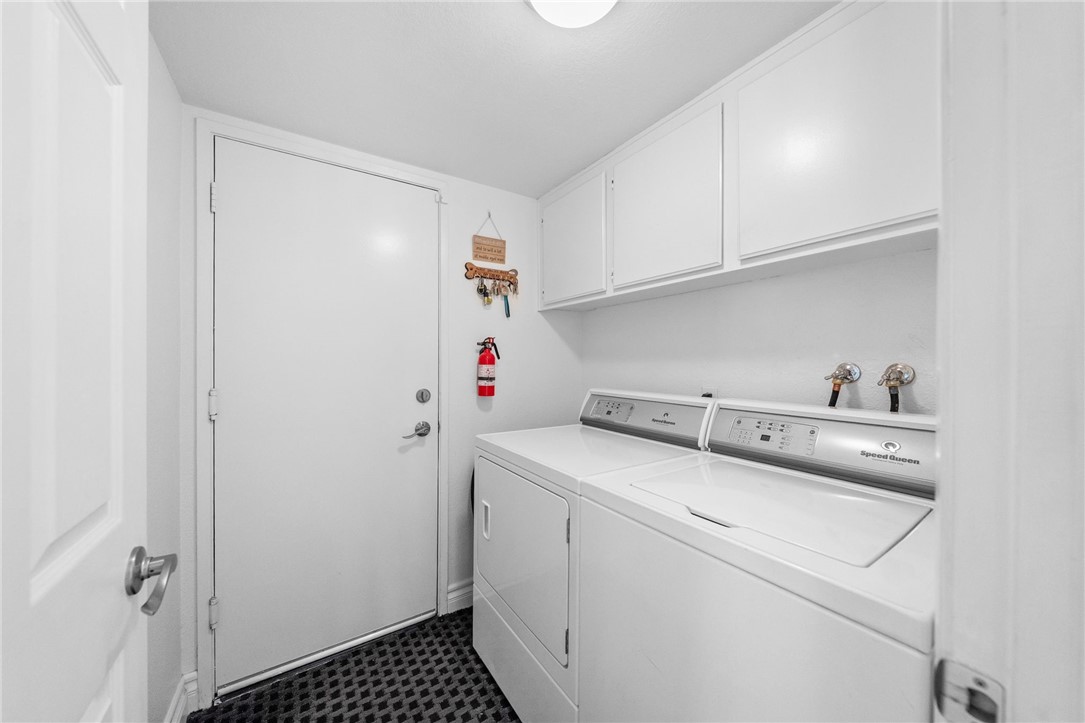 1043 Smoketree Drive