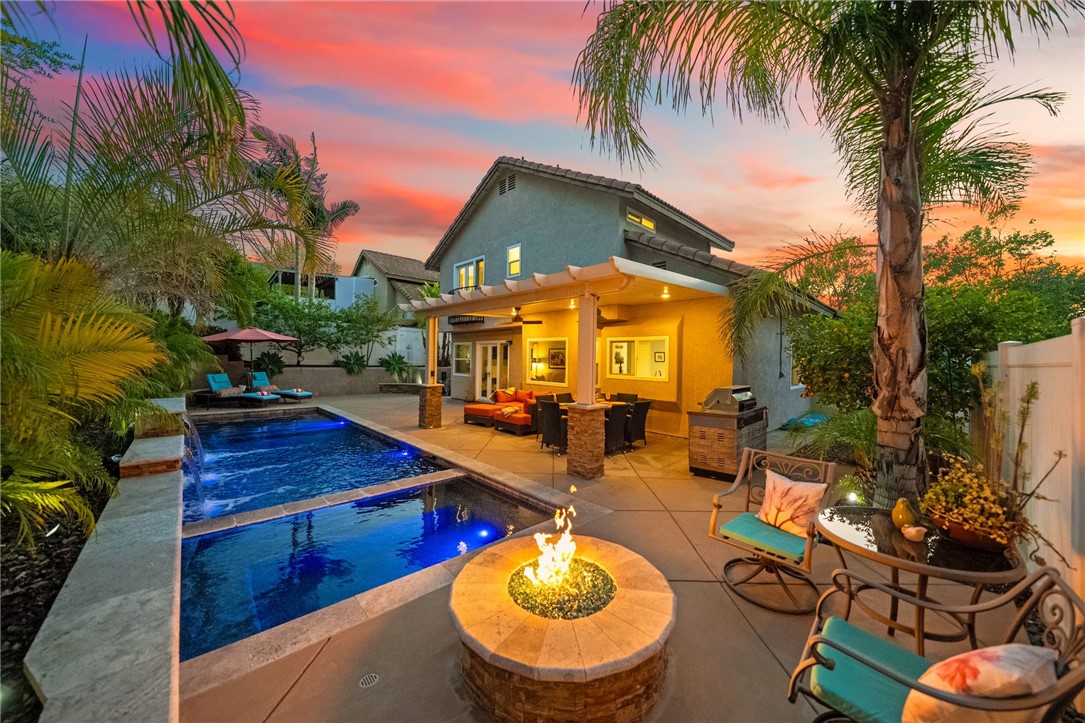 1043 Smoketree Drive