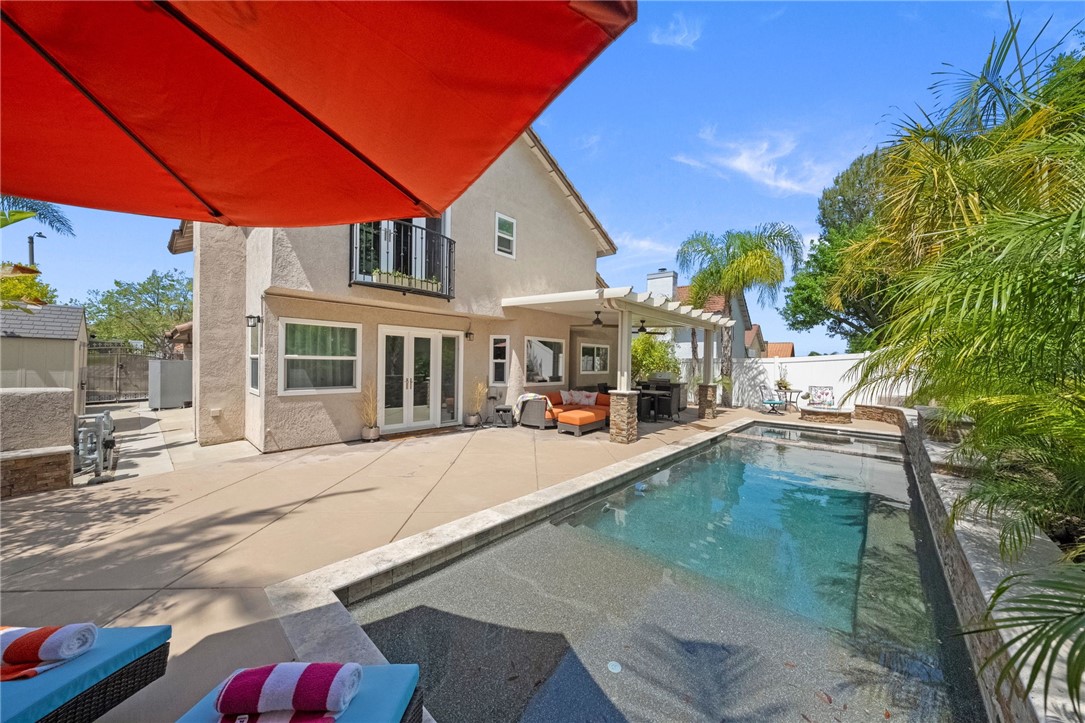 1043 Smoketree Drive