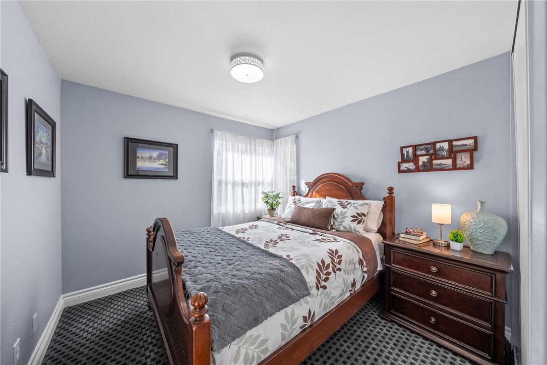 1043 Smoketree Drive