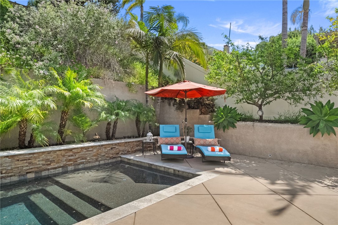 1043 Smoketree Drive