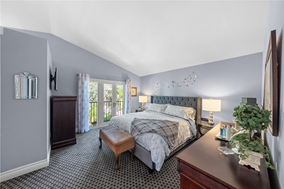 1043 Smoketree Drive