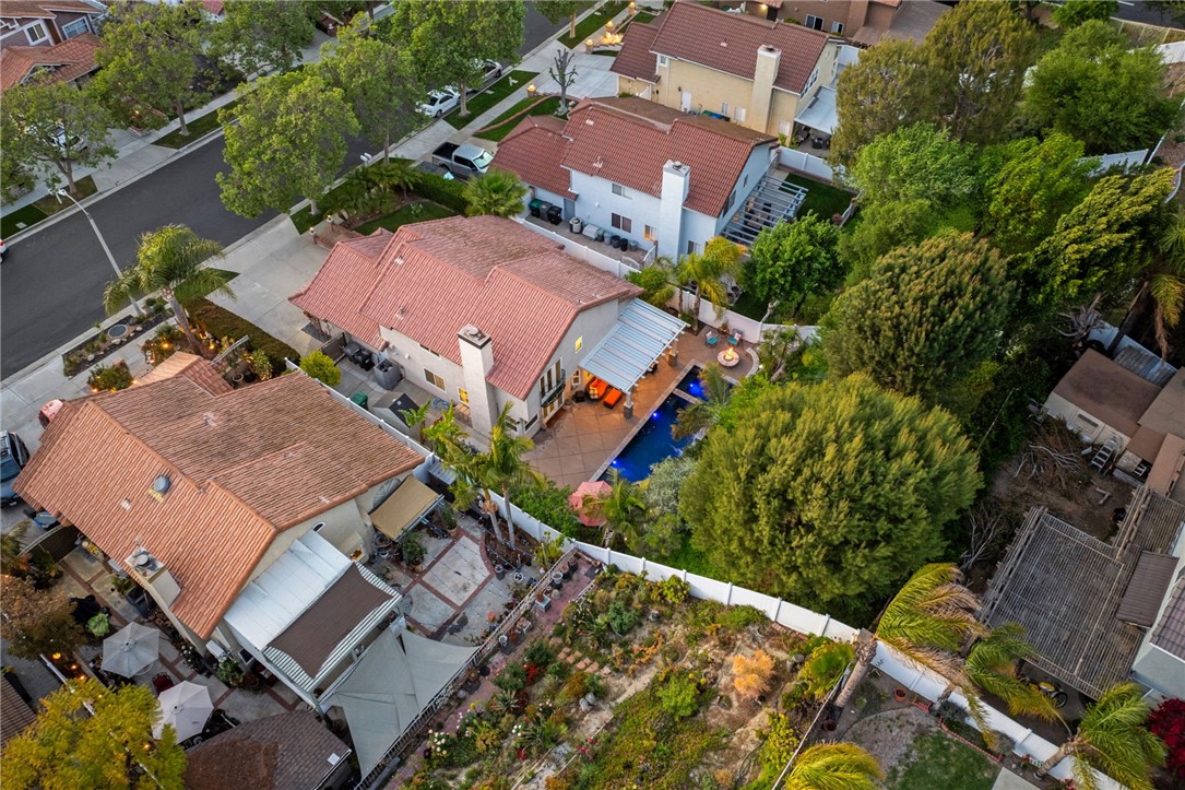 1043 Smoketree Drive