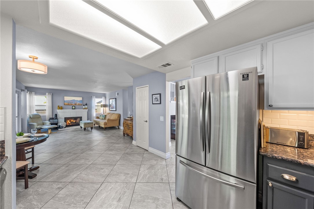 1043 Smoketree Drive