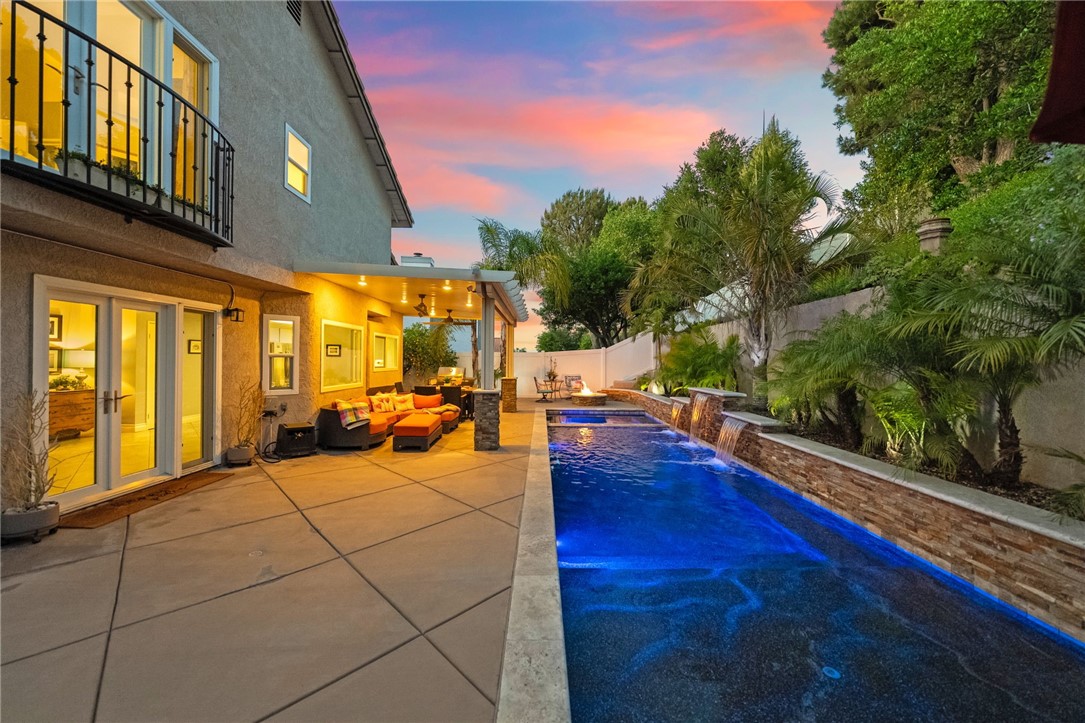 1043 Smoketree Drive