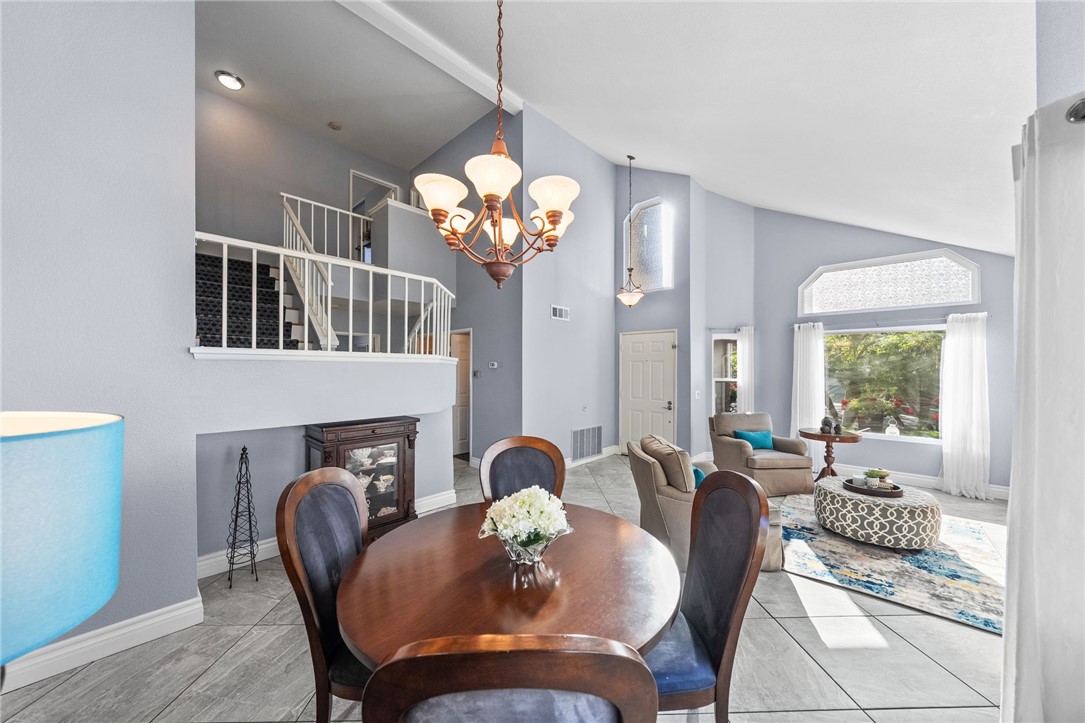 1043 Smoketree Drive