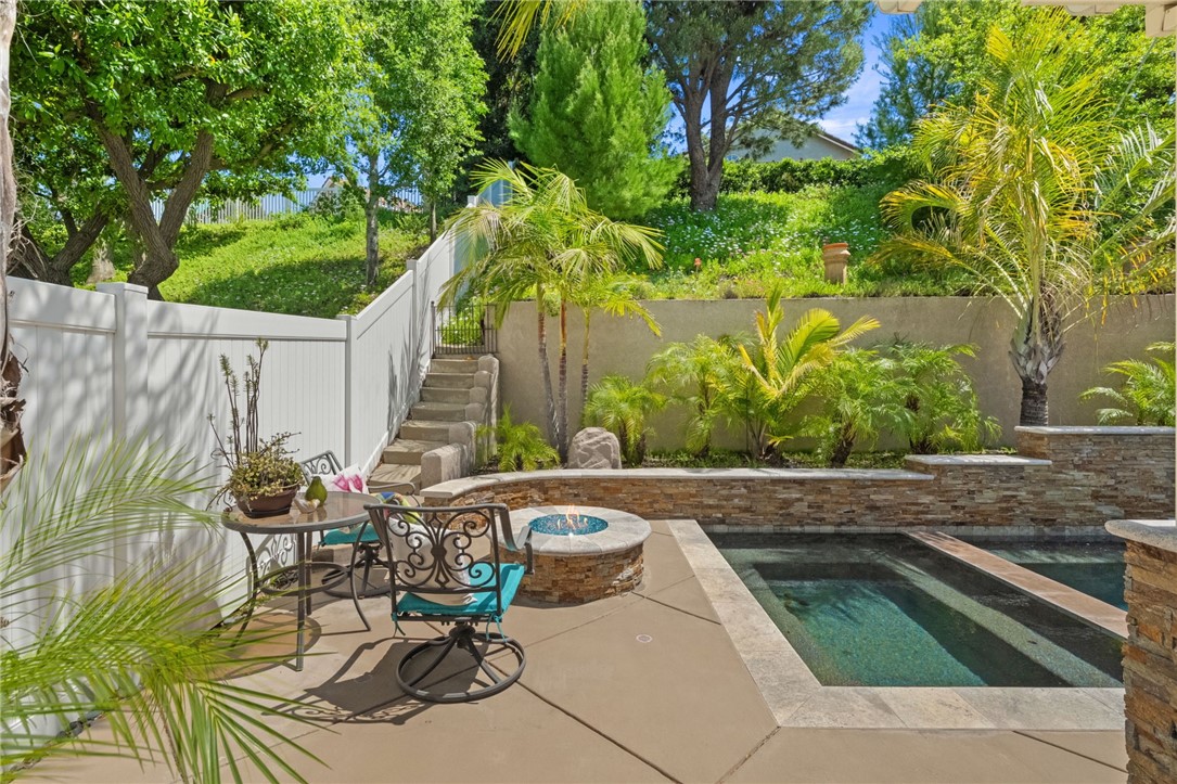 1043 Smoketree Drive