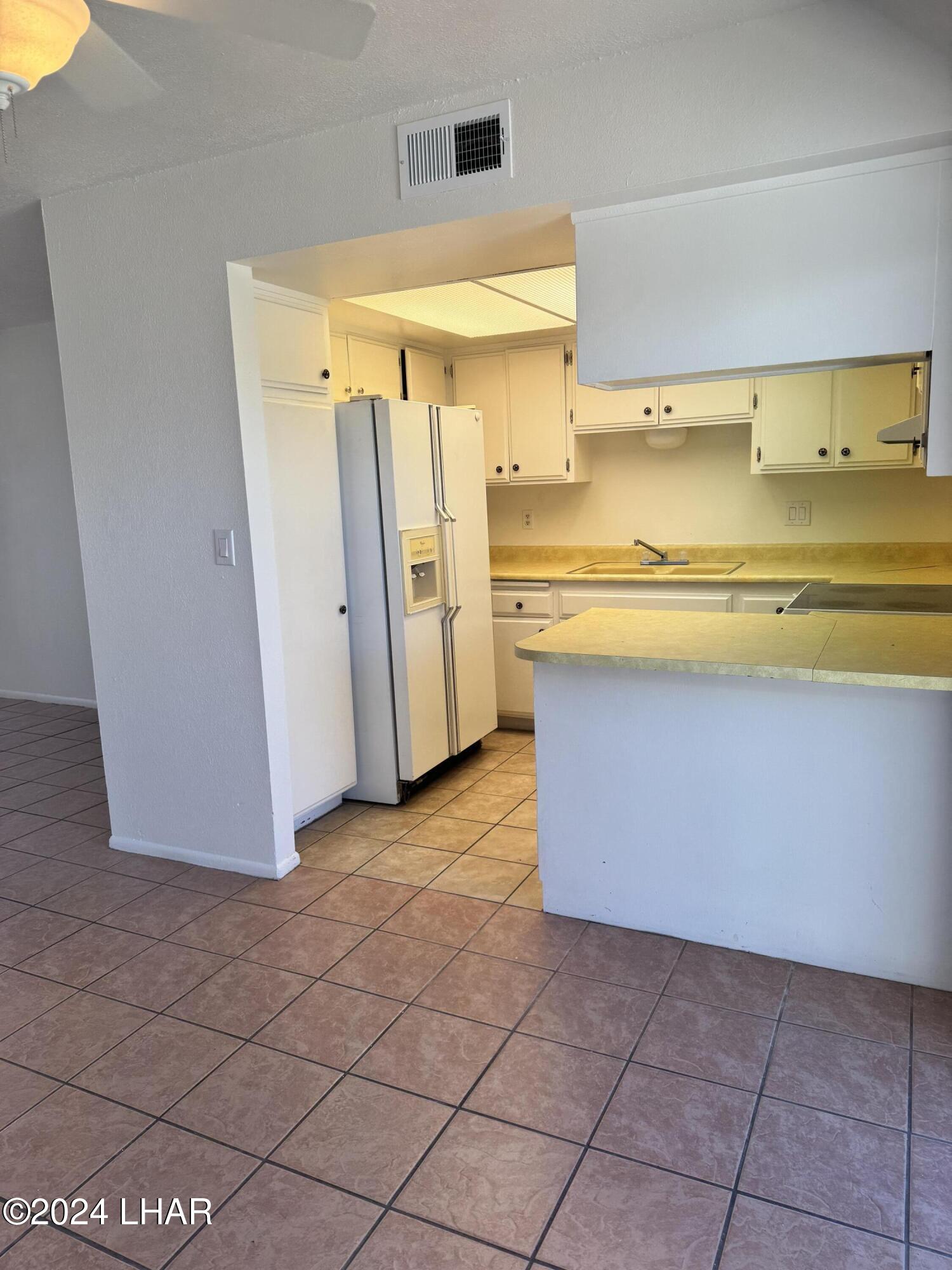 1237 Sunny Ridge Dr