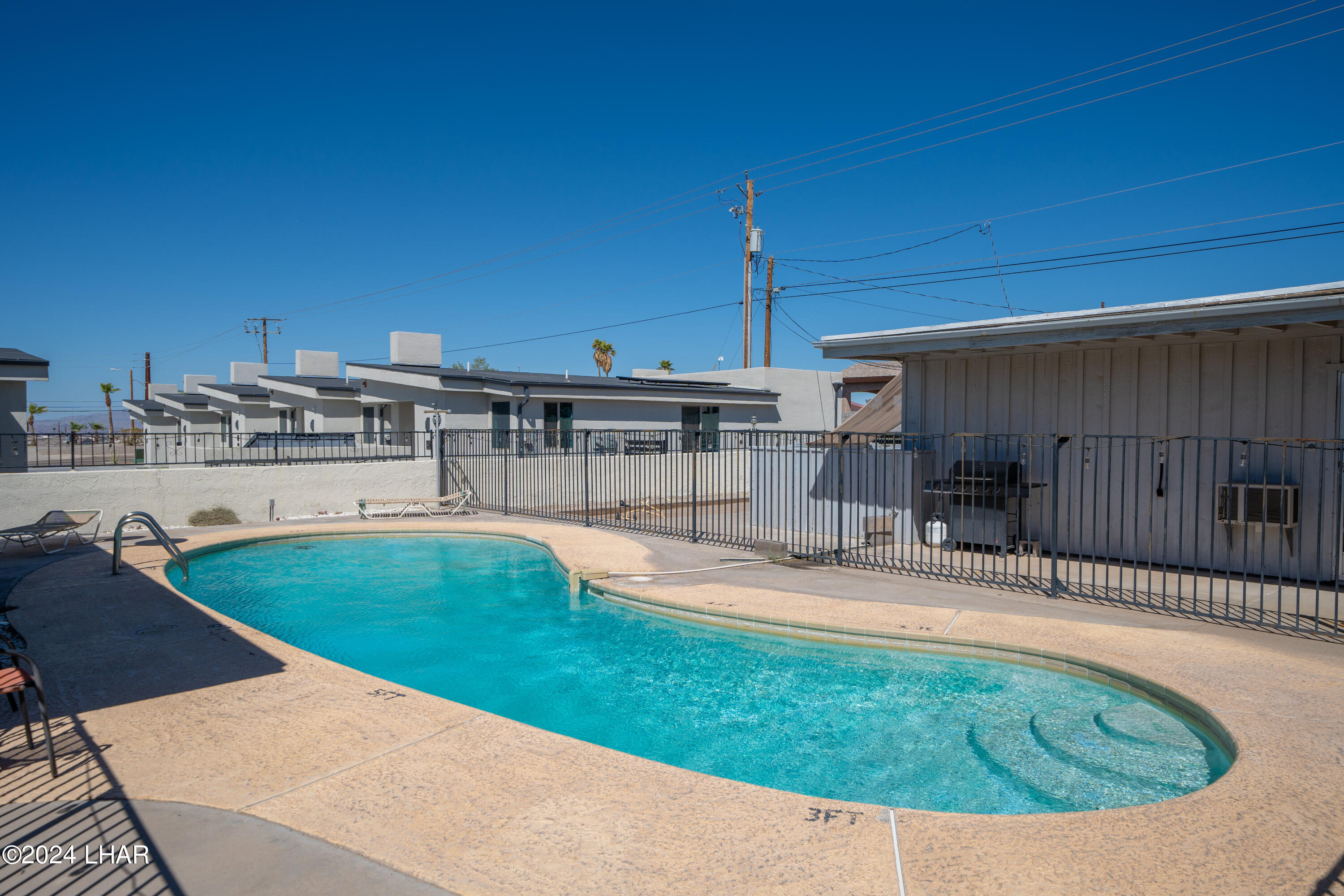 1237 Sunny Ridge Dr