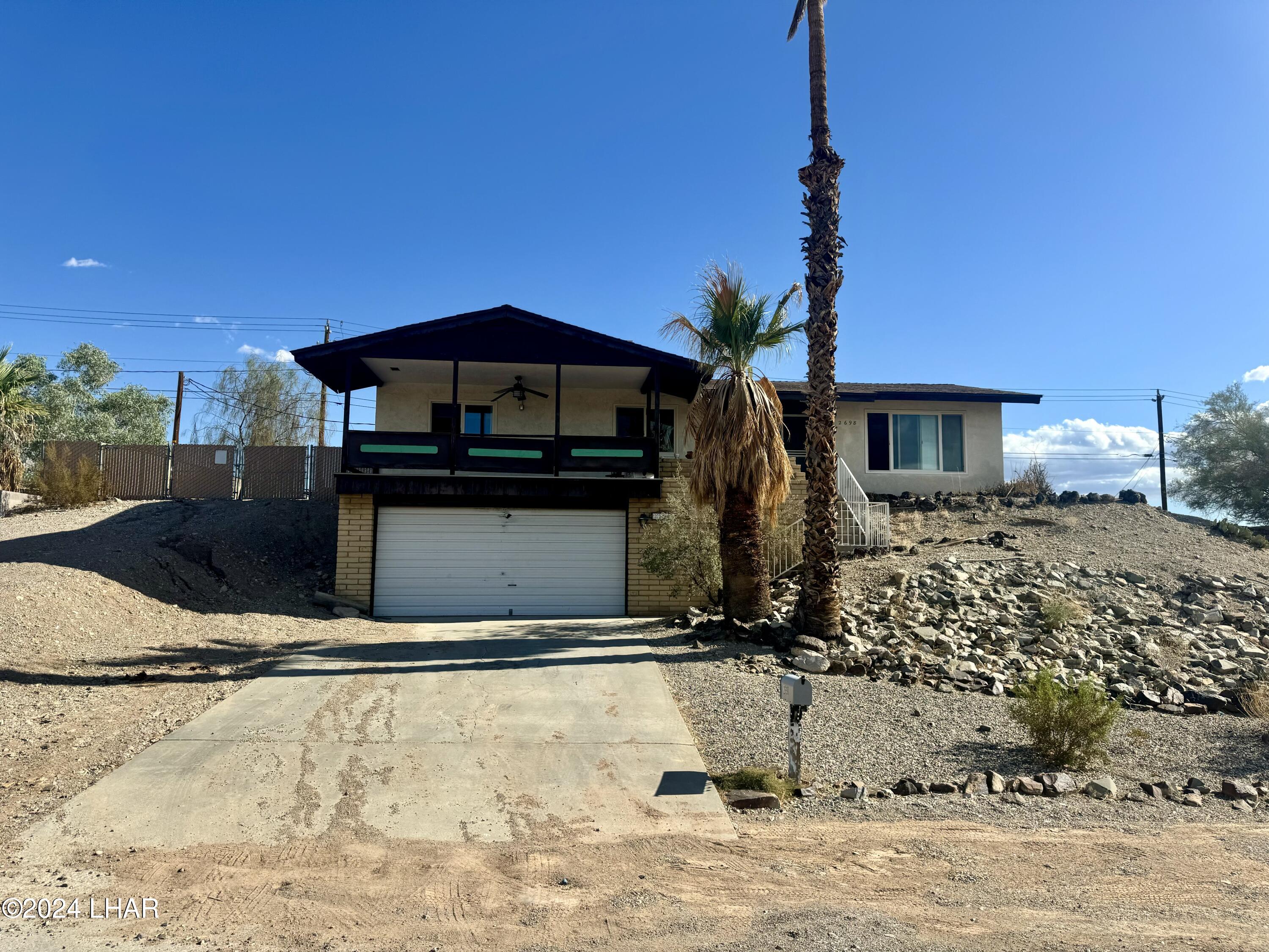 2698 Holiday Dr