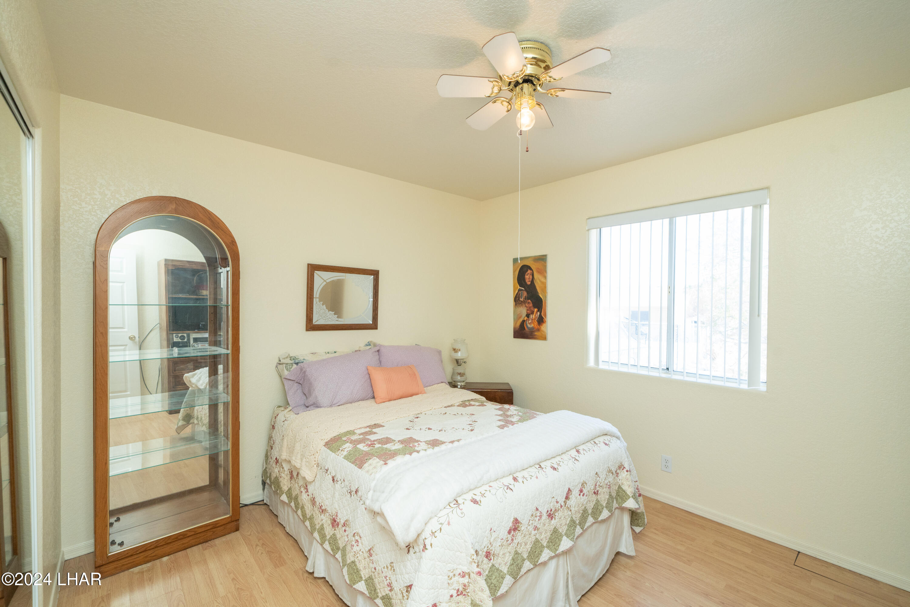 3270 Iroquois Dr