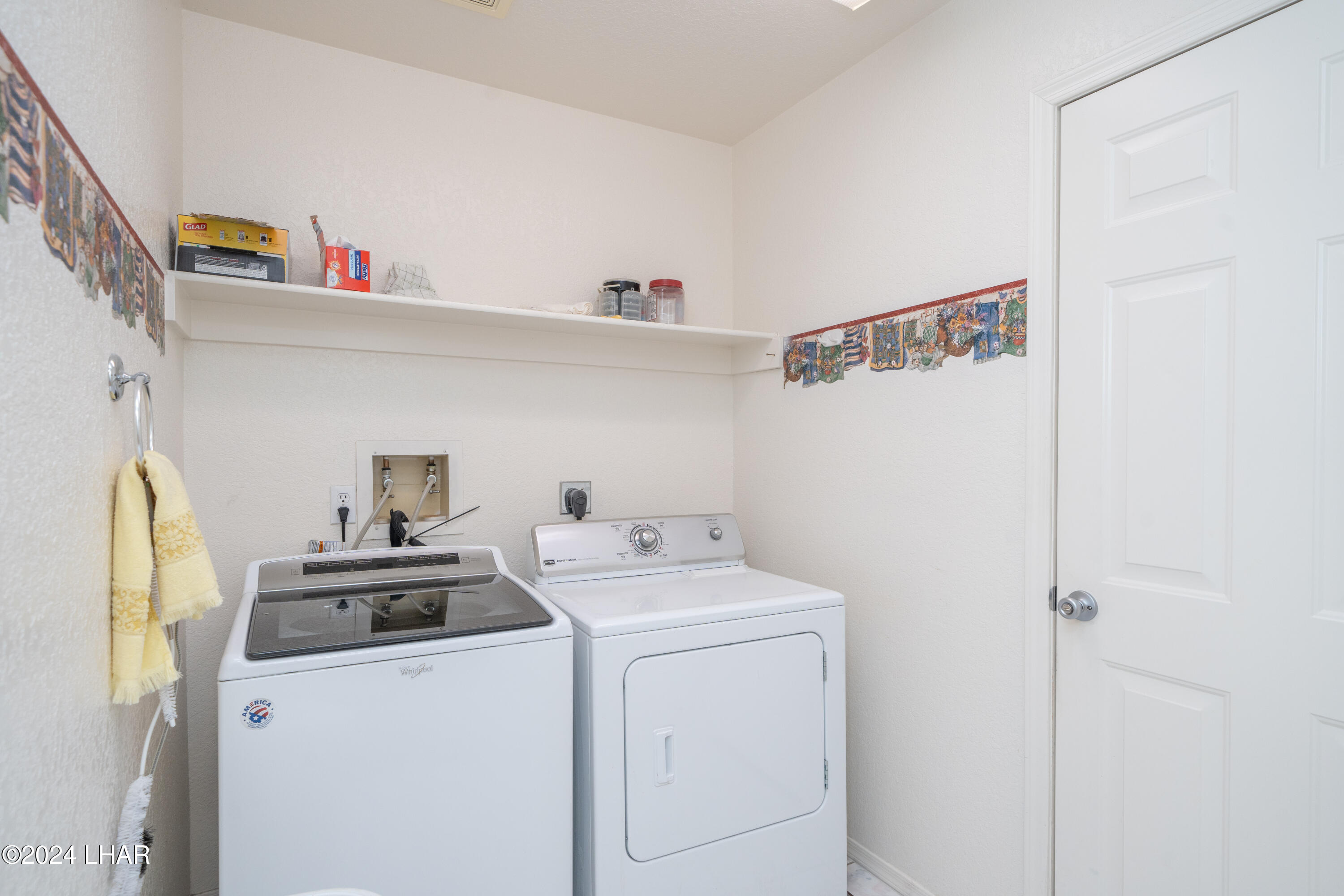 3270 Iroquois Dr