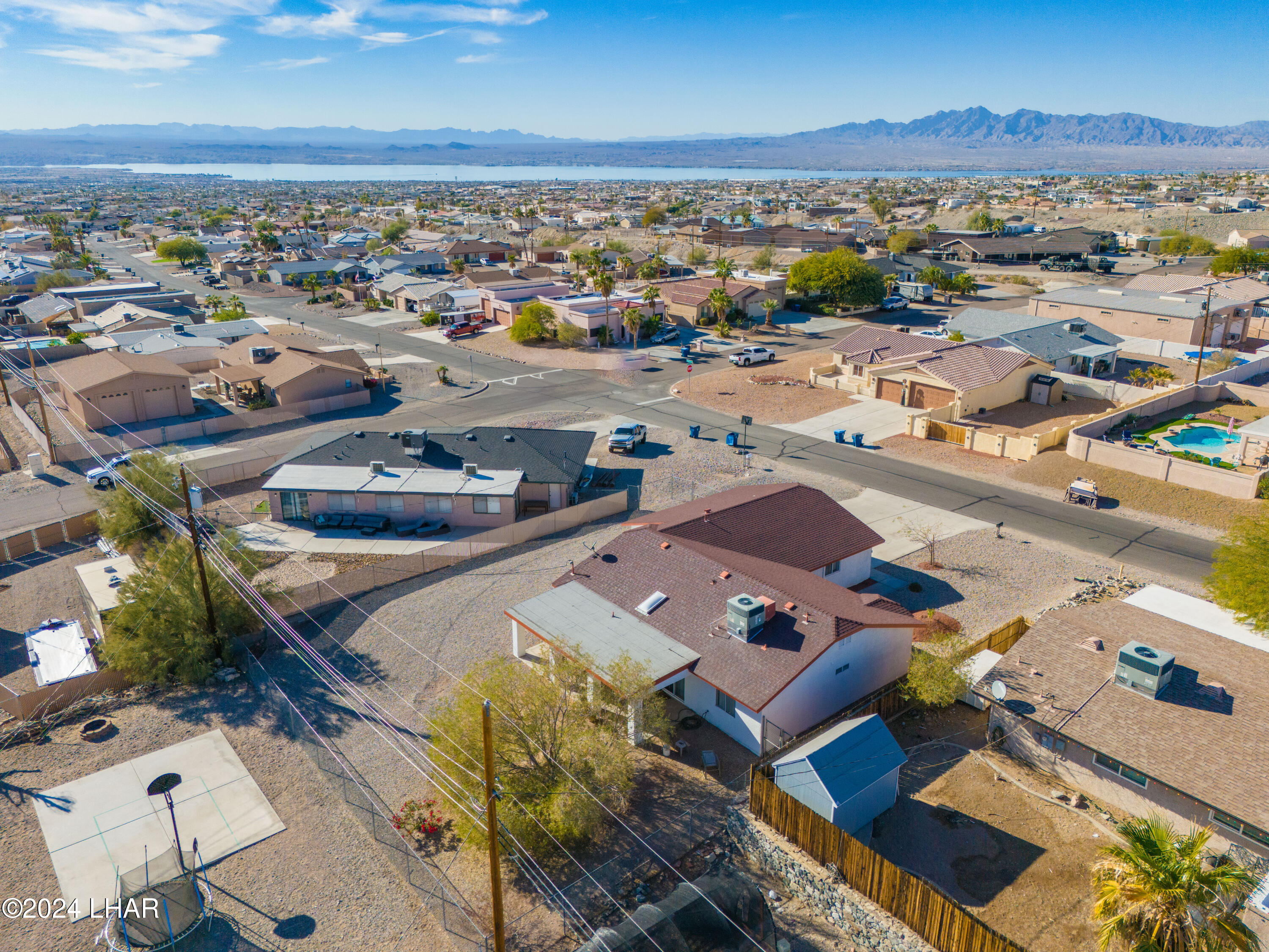 3270 Iroquois Dr