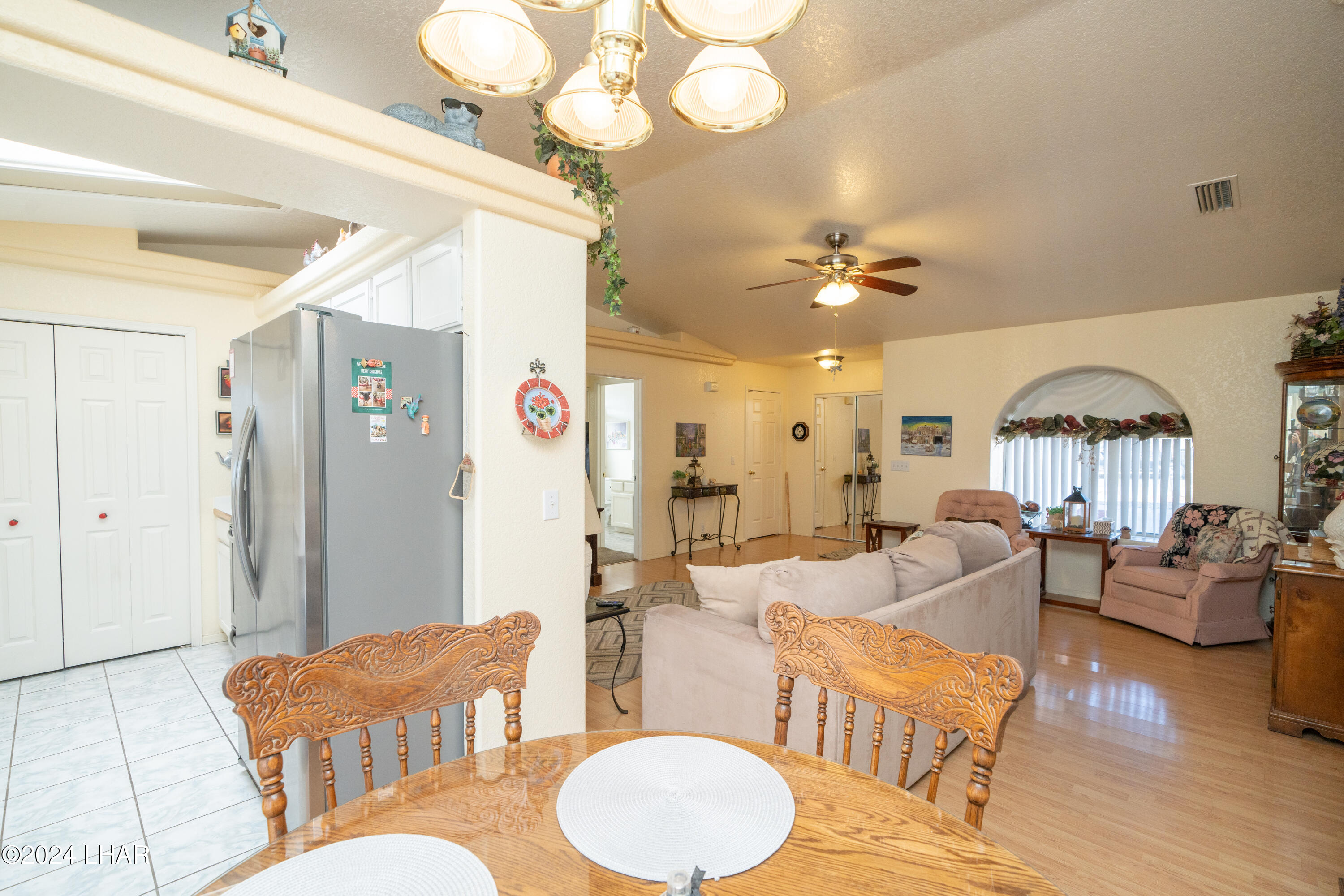 3270 Iroquois Dr