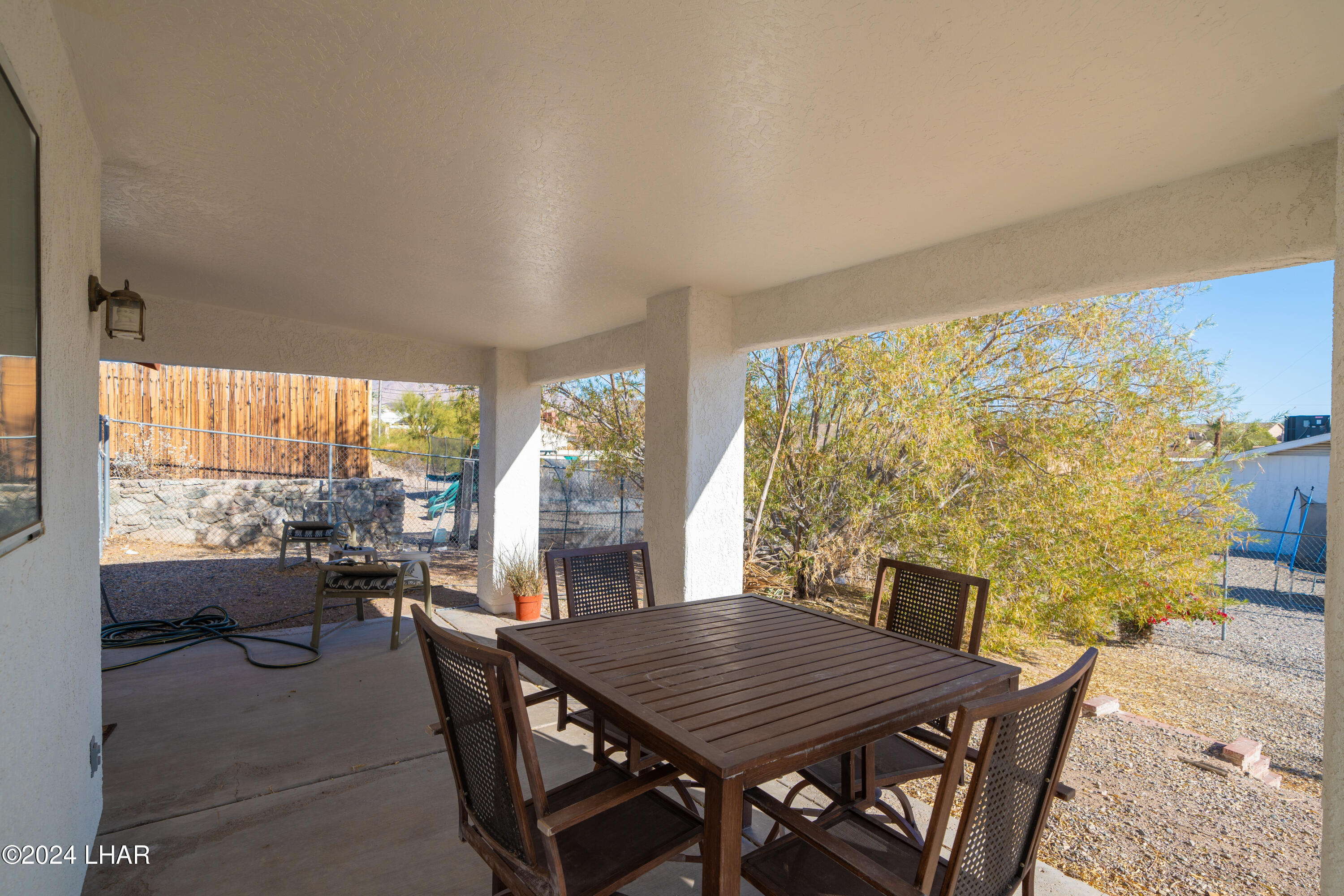 3270 Iroquois Dr