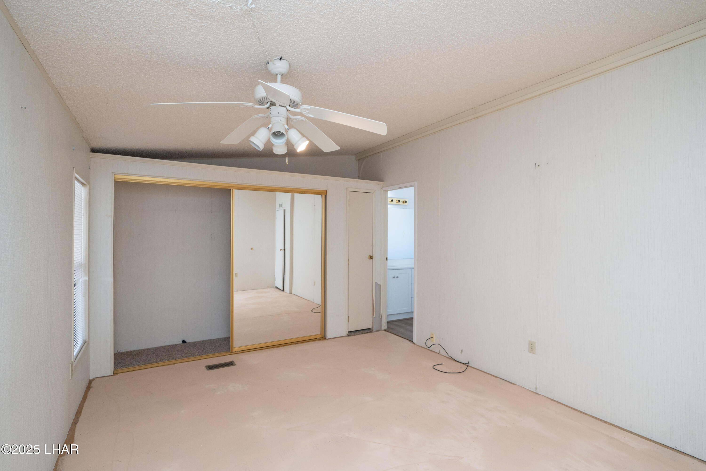 3026 Ted Ln