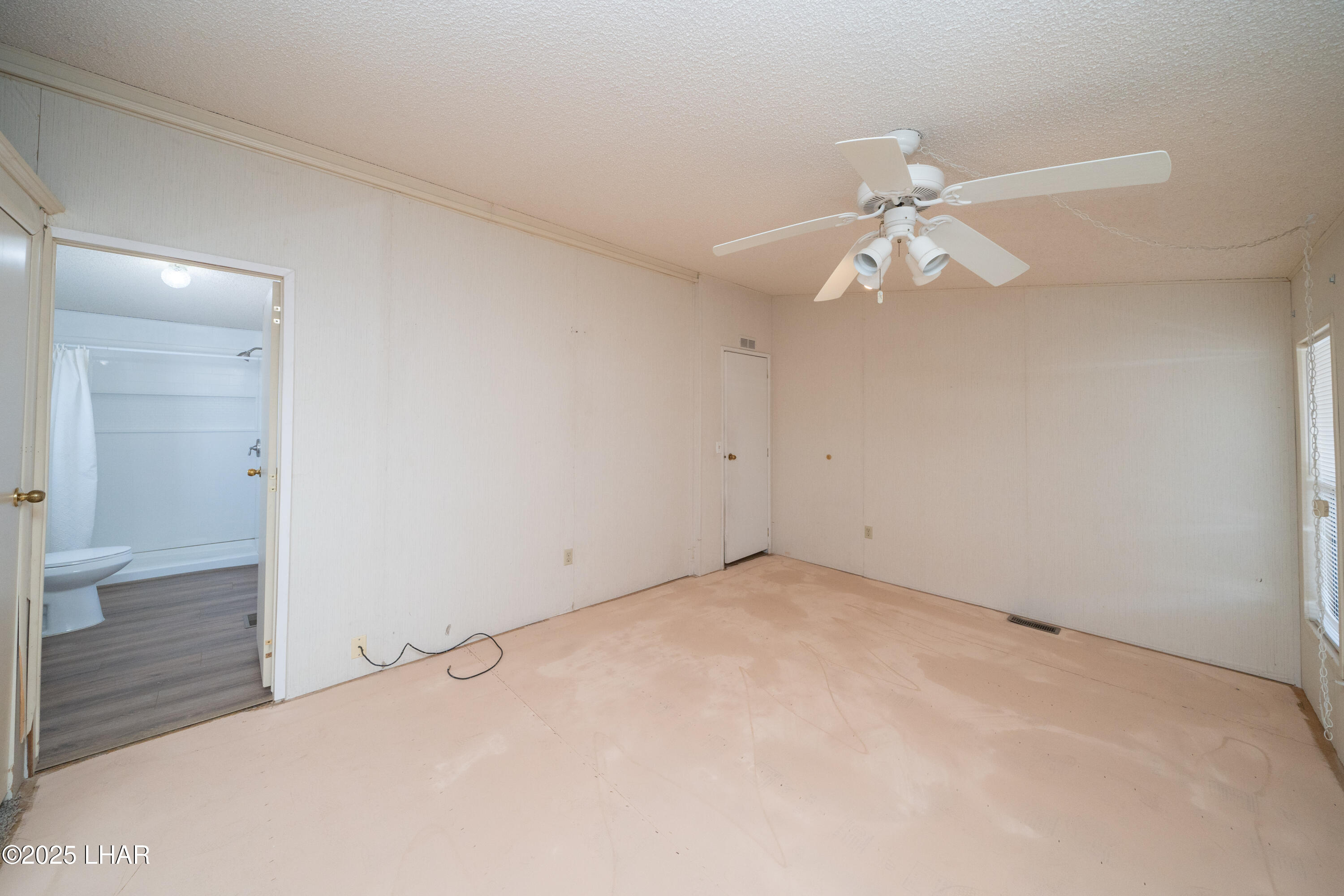 3026 Ted Ln
