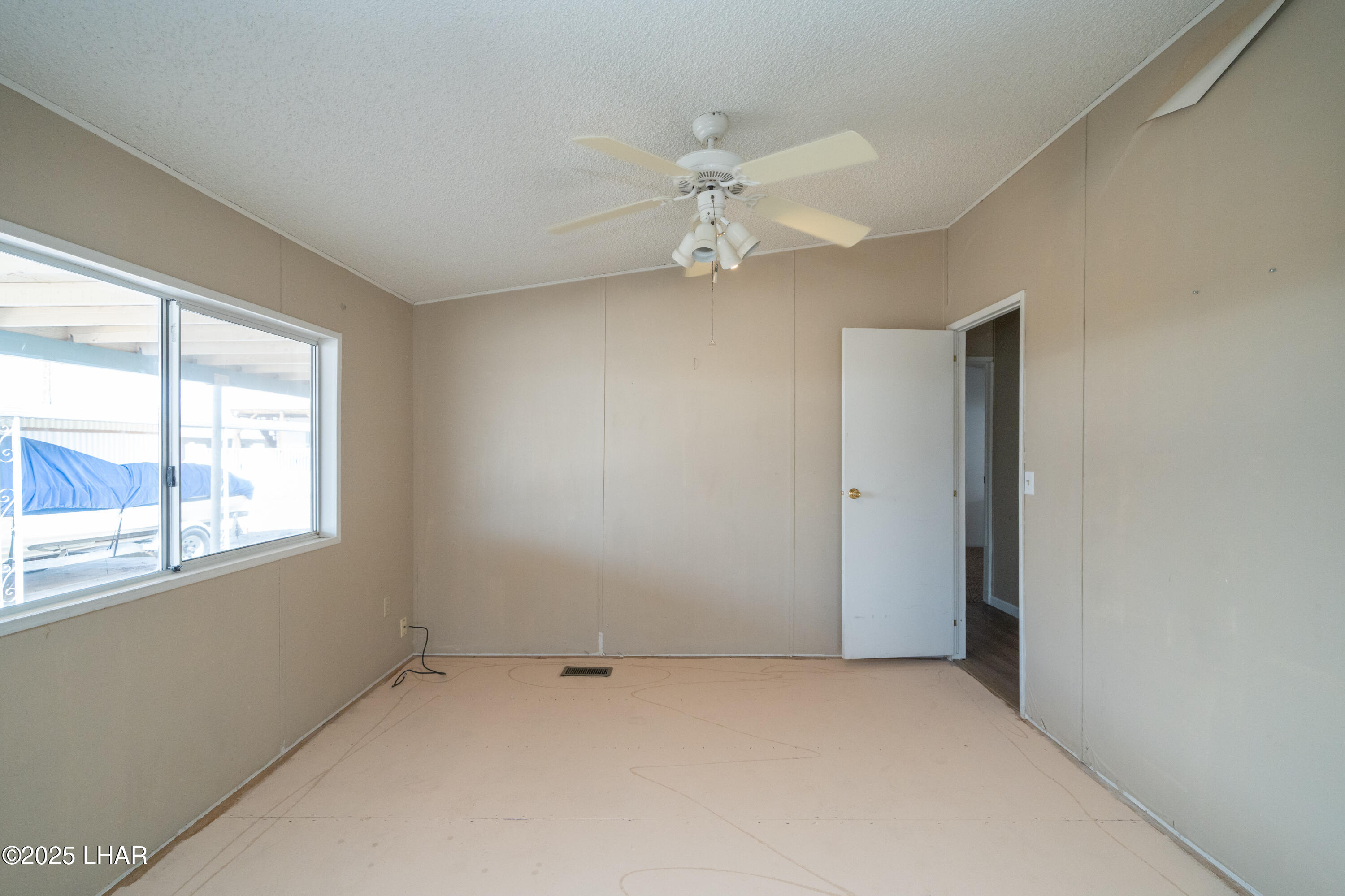 3026 Ted Ln