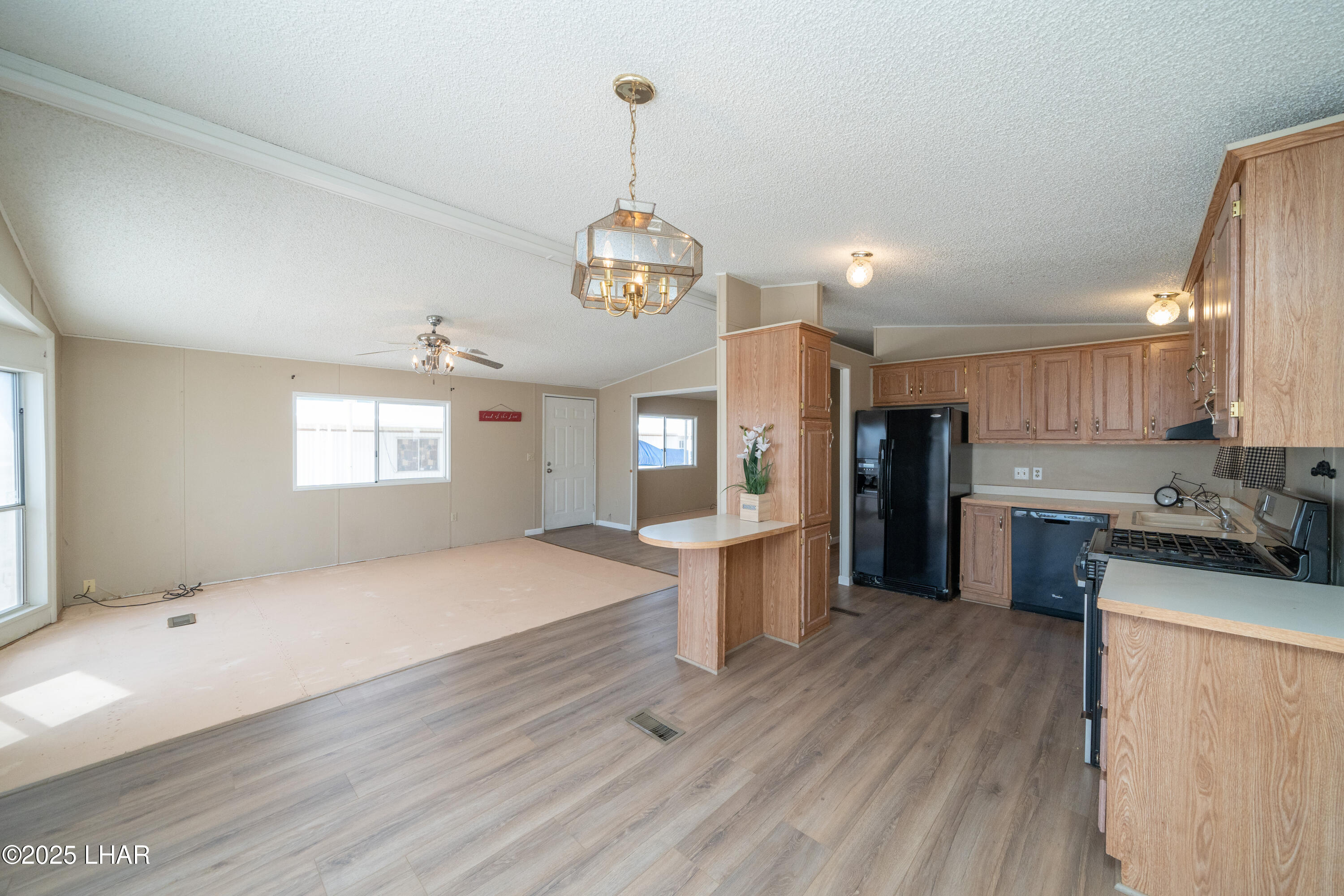 3026 Ted Ln
