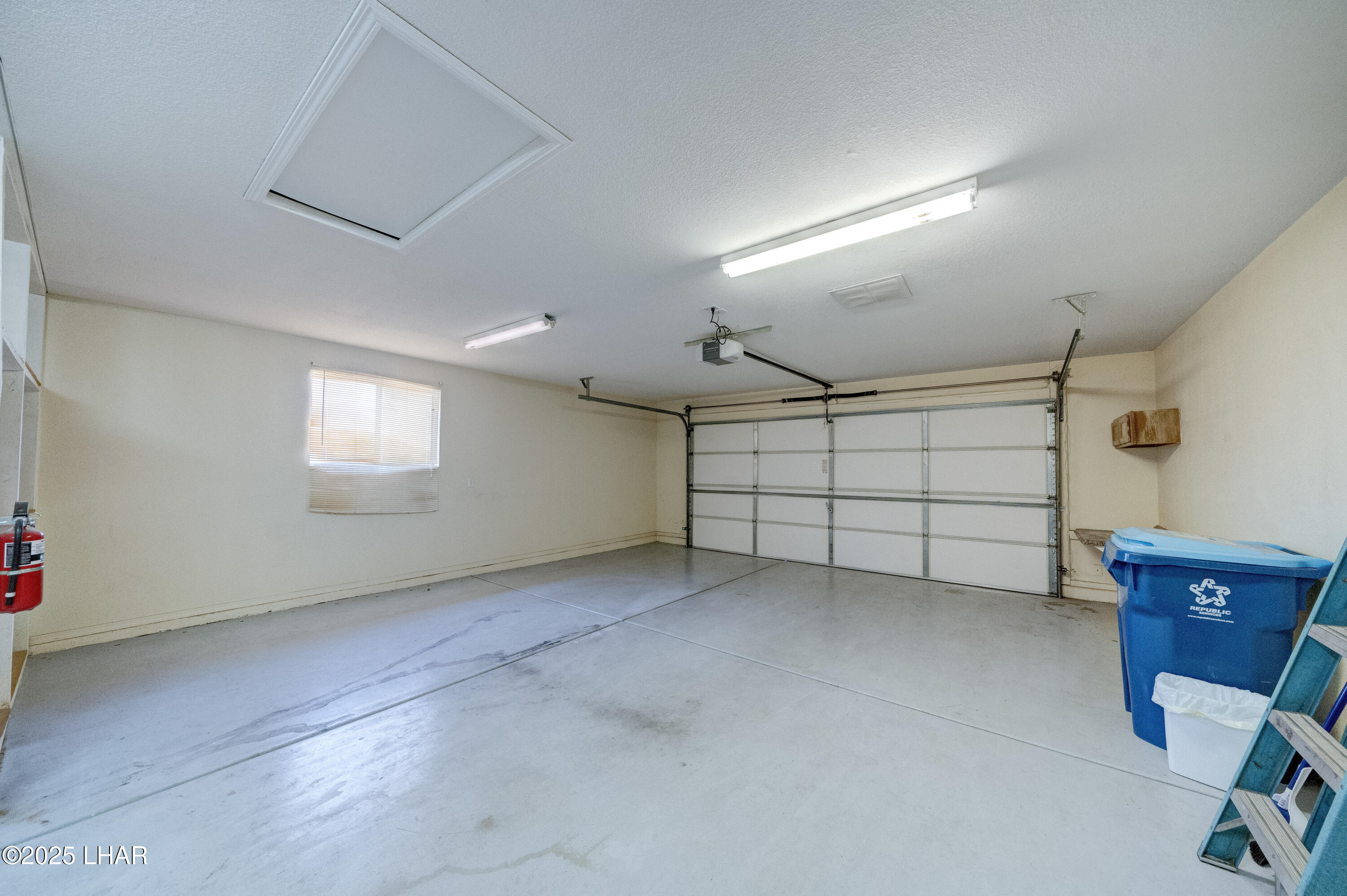 3042 Pintail Dr
