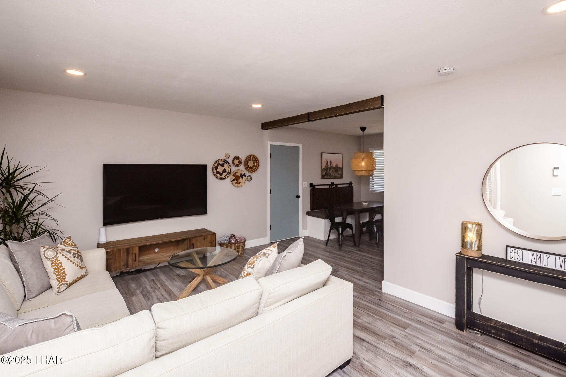155 El Rio Dr