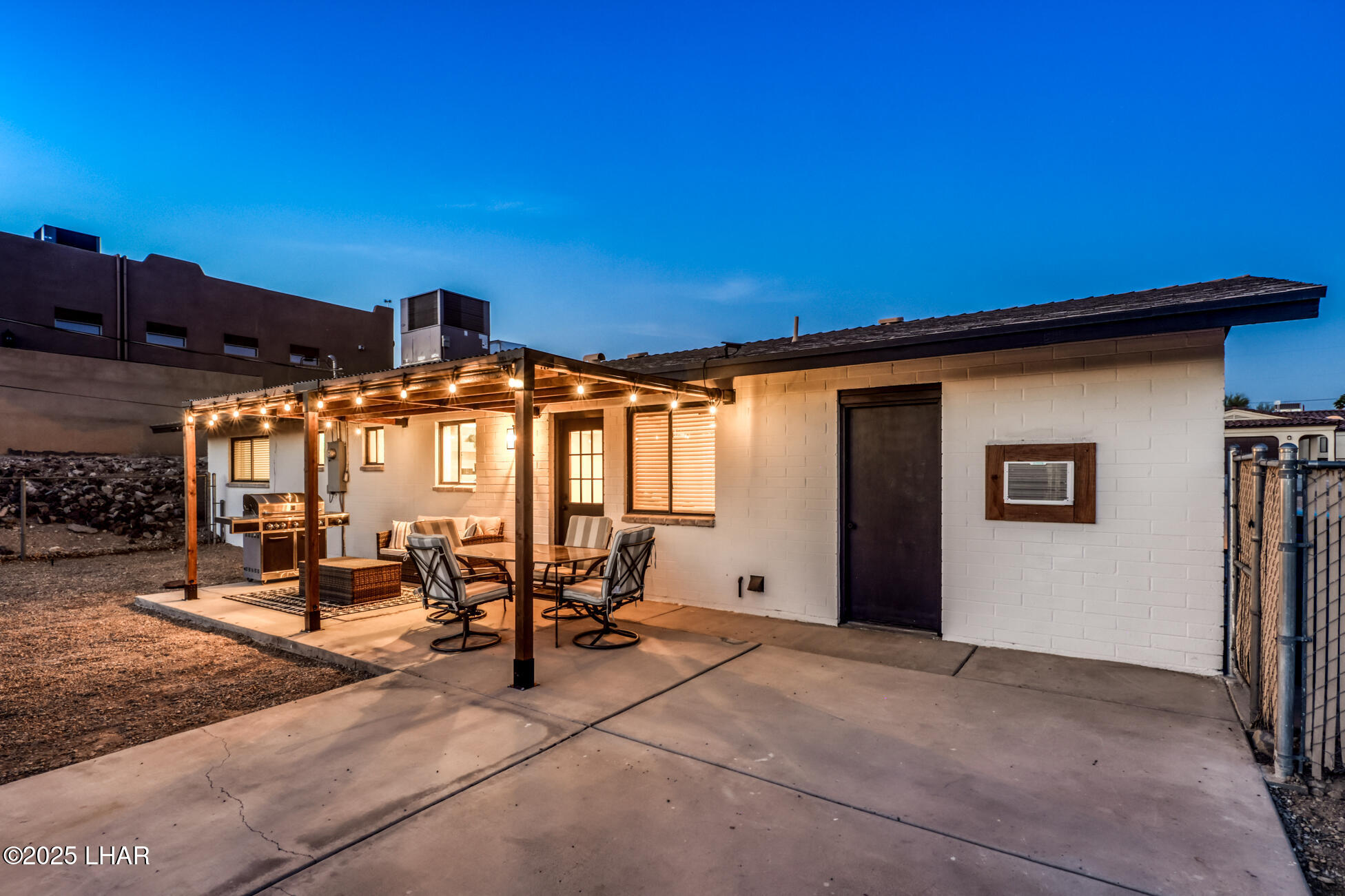 155 El Rio Dr