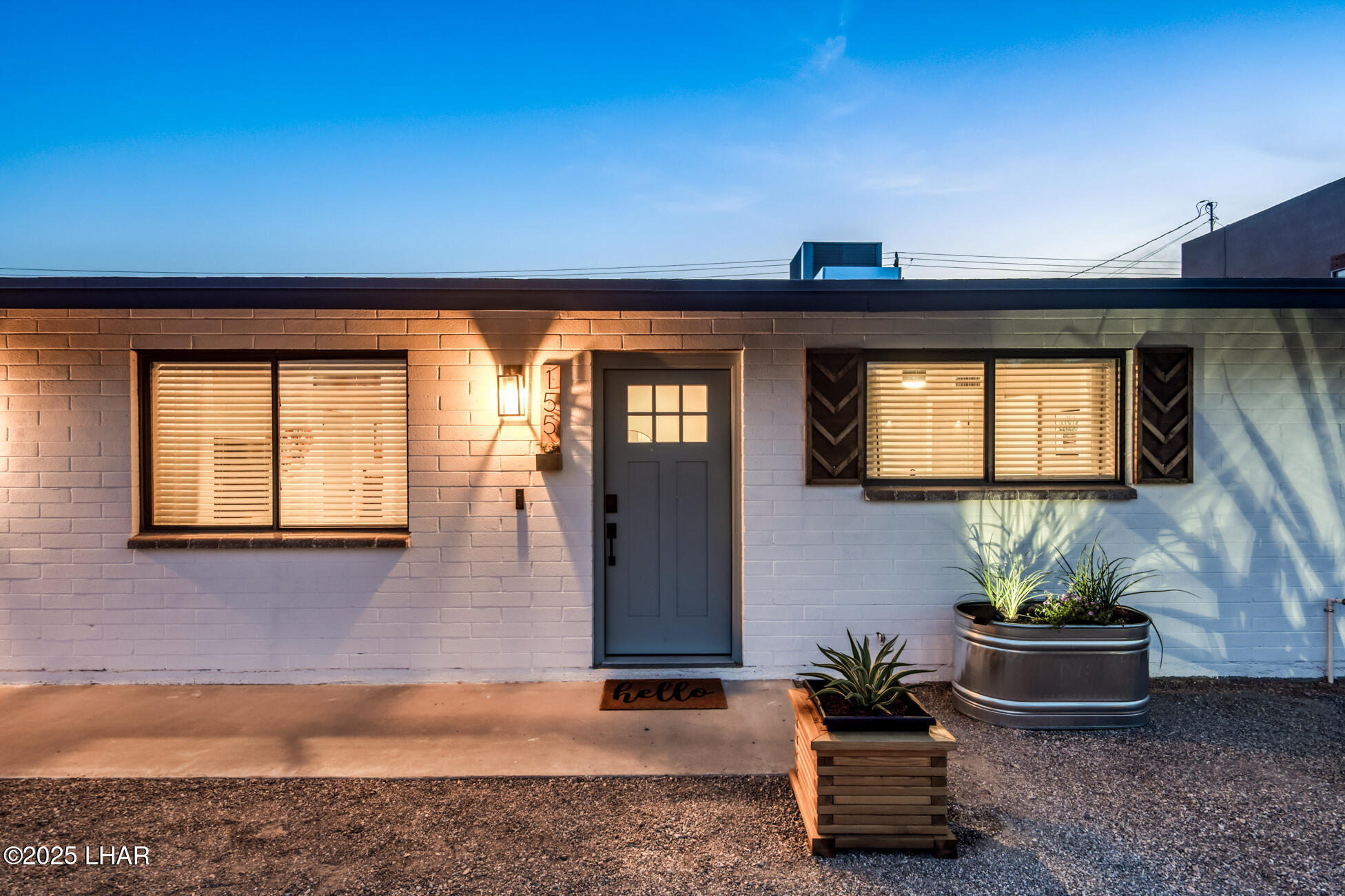 155 El Rio Dr